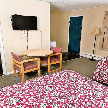 Love Hotels Timberline By Oyo Lake Superior Ironwood Esterno foto